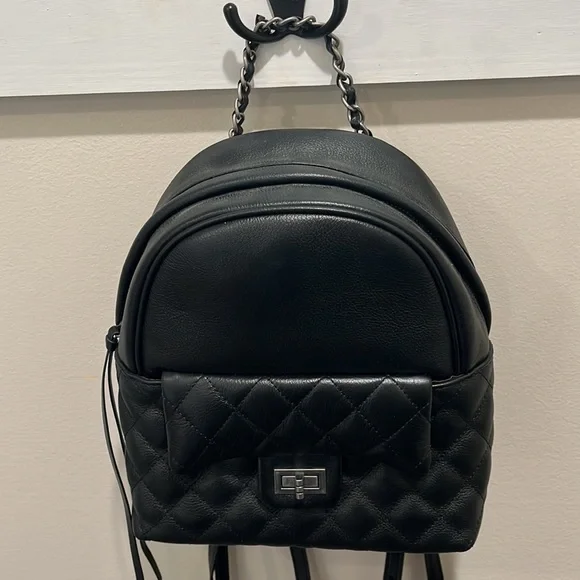 Boyatu Quilted Black Leather Mini Backpack - chain straps - Picture 3 of 12